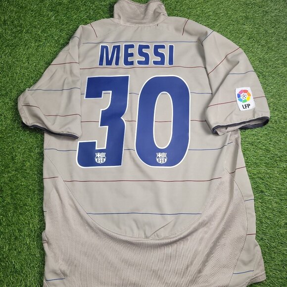 Messi Barcelona DEBUT SEASON 2004 2005 Third Soccer Jersey Shirt M SKU# 112587 - Picture 1 of 7